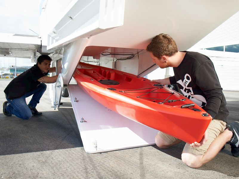 Cargo Pod - loading Kayak