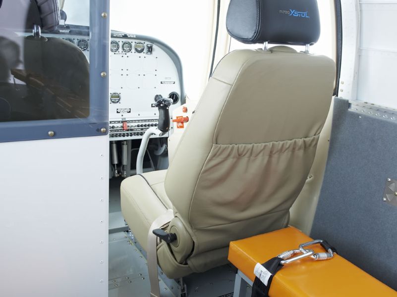 Configuration 2: Skydive pilot training option (15 seats)